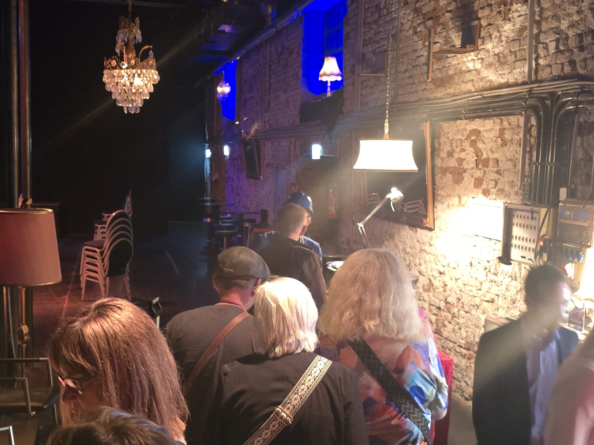 Autogrammstaunde des beliebten Comedians Handwerker Peters